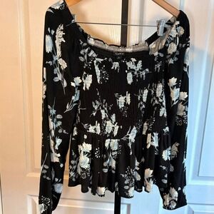 Torrid black and white floral print off‎ the shoulder blouse